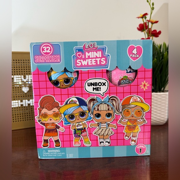 New L.O.L Surprise Mini Sweet dolls 4pk ,Vending Machine, Color me Studio Bundle - Picture 2 of 14